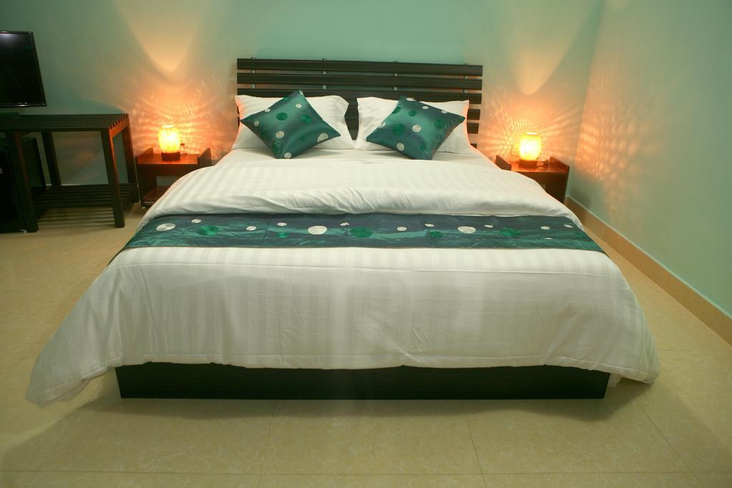Hotel Equa Reef Maldives Addu City Zewnętrze zdjęcie